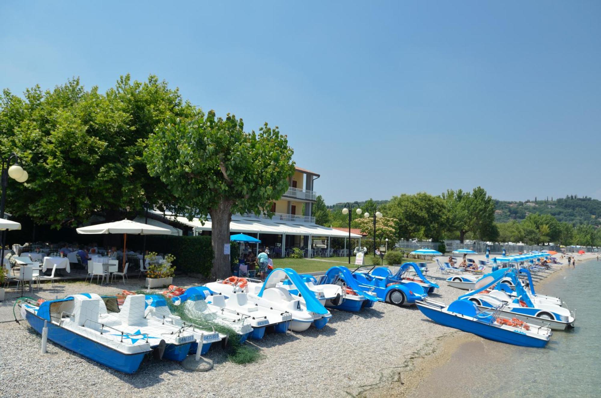Bellerive Ristorante Albergo 마네르바 델 가르다 외부 사진