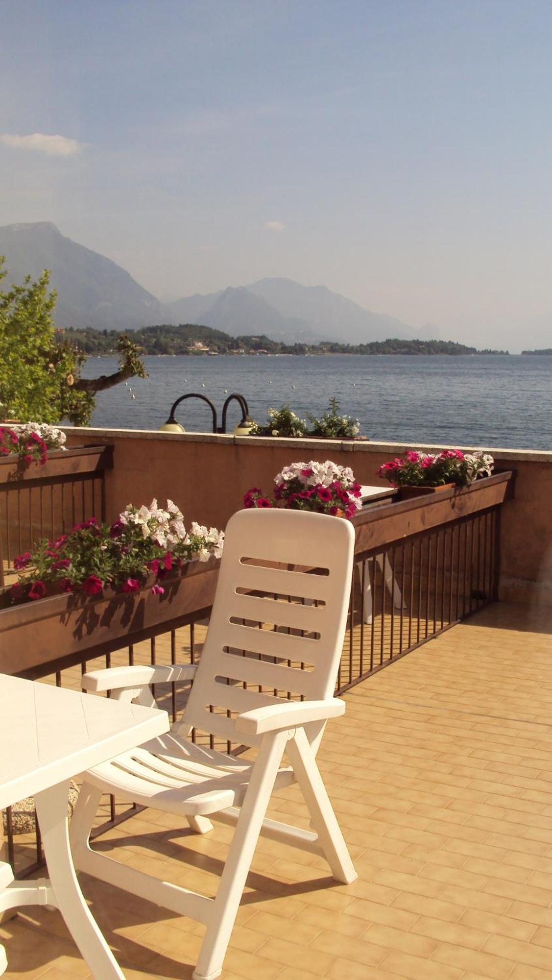 Bellerive Ristorante Albergo 마네르바 델 가르다 외부 사진