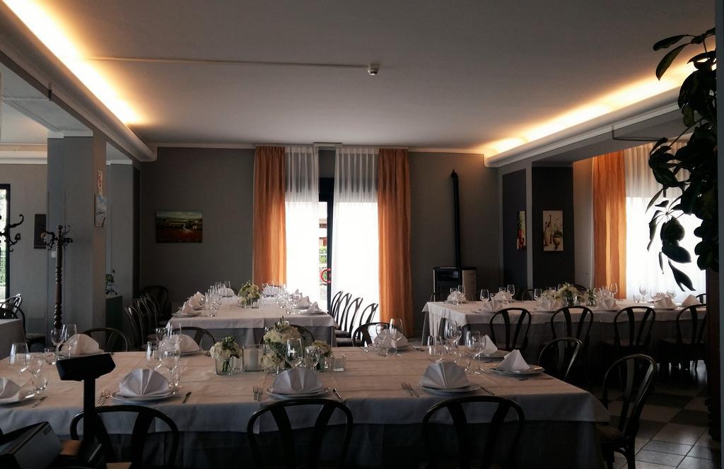 Bellerive Ristorante Albergo 마네르바 델 가르다 외부 사진