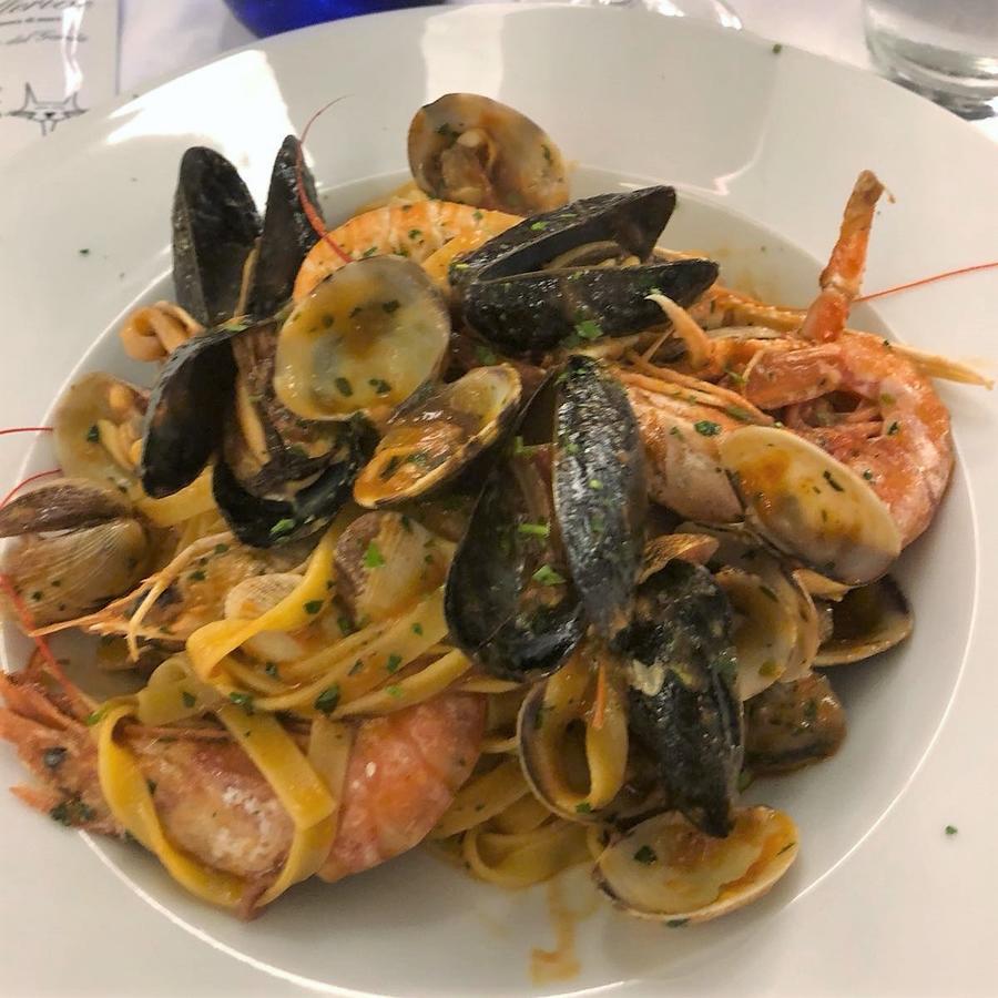 Bellerive Ristorante Albergo 마네르바 델 가르다 외부 사진
